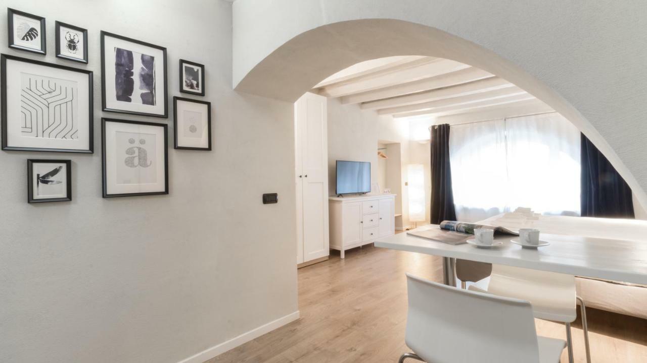 Italianway - Rosales 1 Flat Appartement Milaan Buitenkant foto