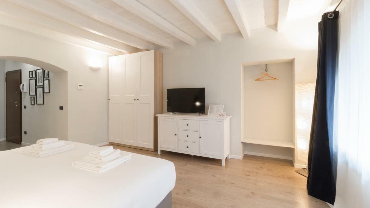 Italianway - Rosales 1 Flat Appartement Milaan Buitenkant foto